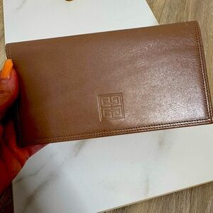 Givenchy Brown Leather Wallet Authentic Vintage 🥰